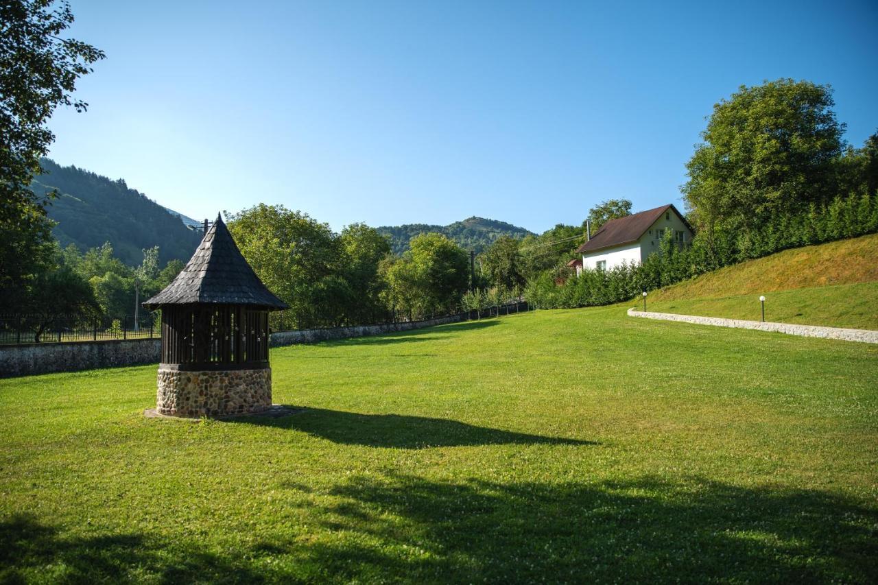 Villa Gherman Sălciua de Jos Buitenkant foto